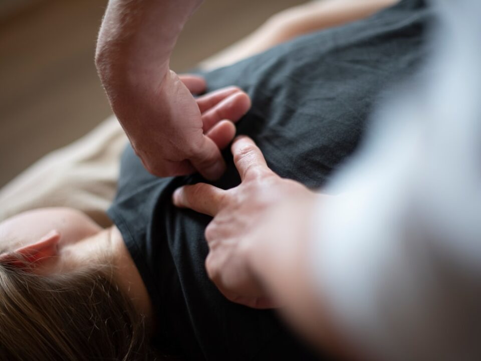 thai massage session